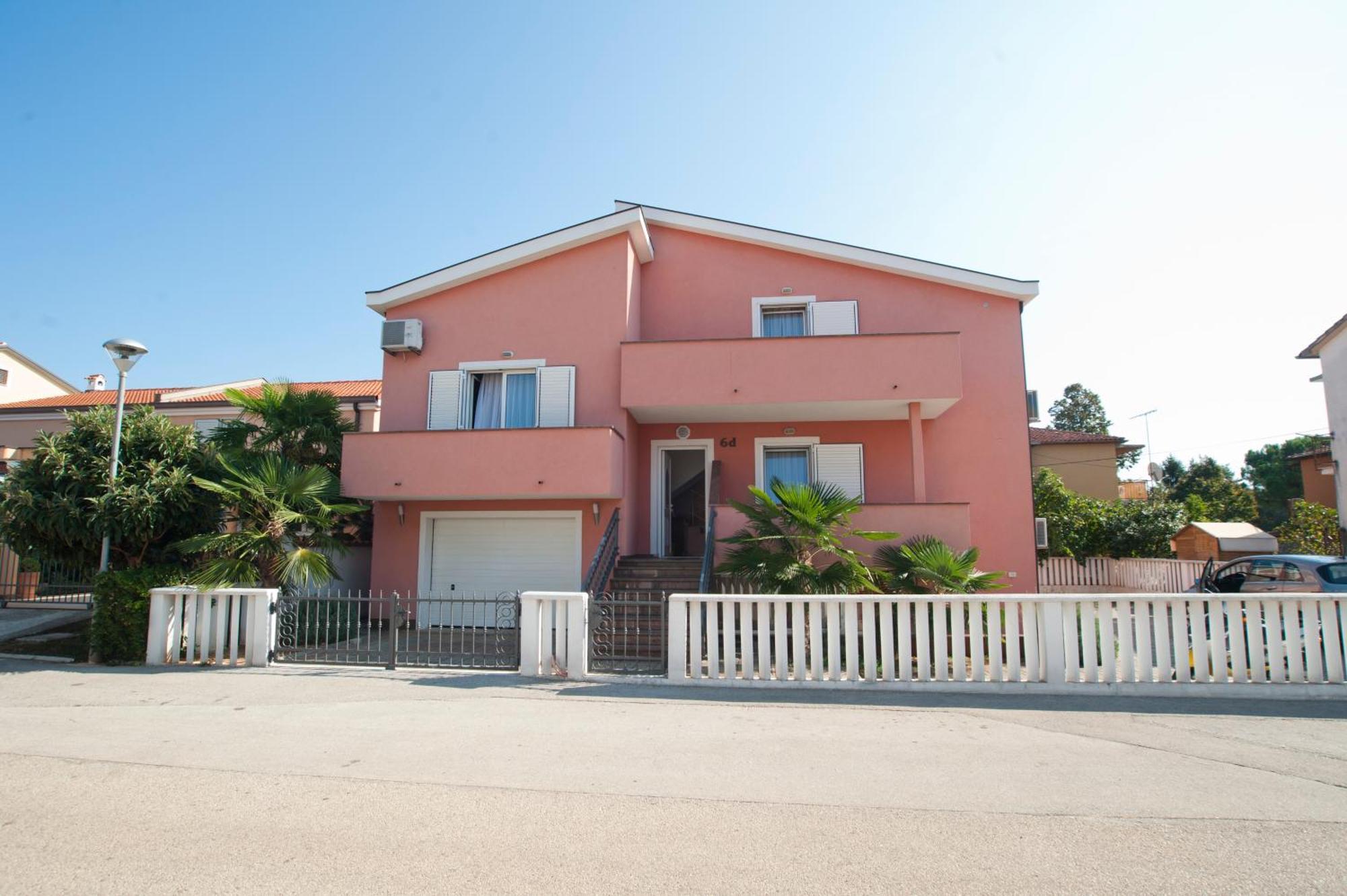 Apartments Maric With Parking Umag Luaran gambar