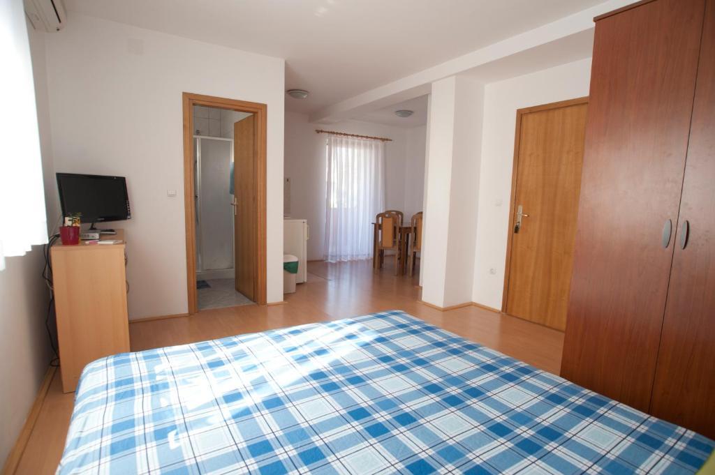 Apartments Maric With Parking Umag Bilik gambar
