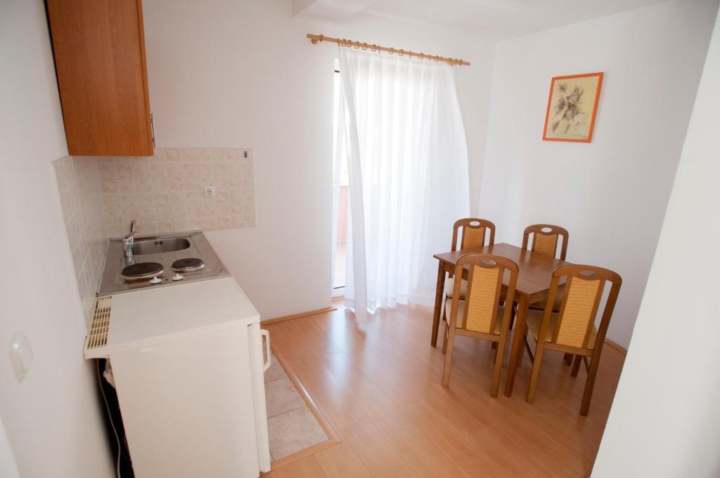 Apartments Maric With Parking Umag Bilik gambar